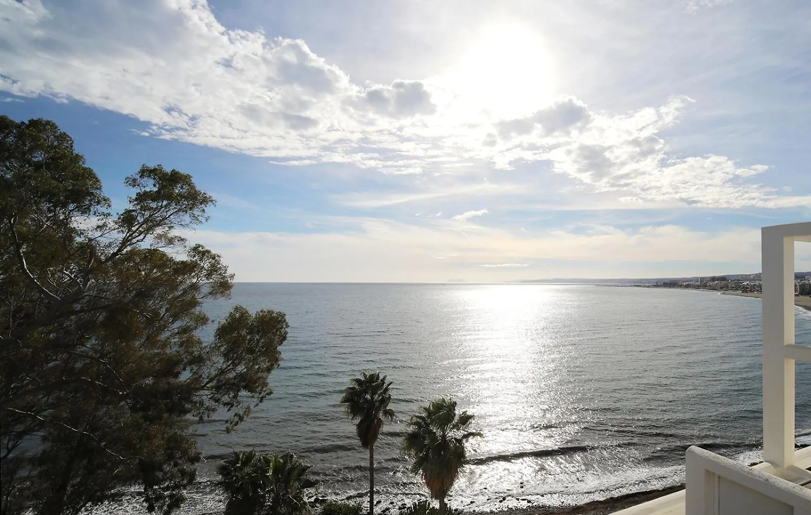 Jacaranda - Big Terrace & Swimming Pool Διαμέρισμα Εστεπόνα